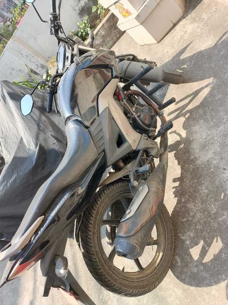 Used 2015 Honda CB Unicorn 160 bike for sale in Bharatpur - Image 2 of 5