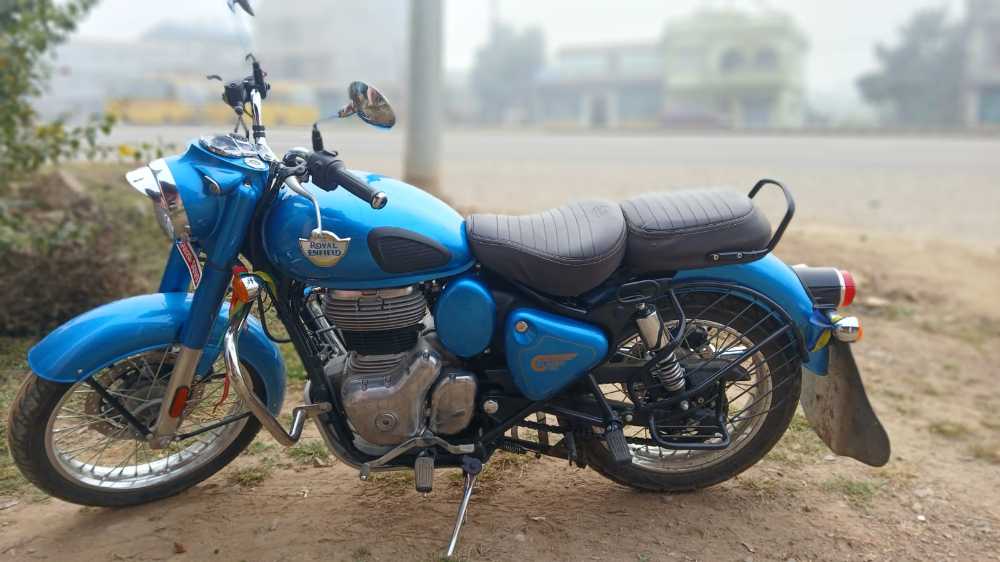 Used 2025 Royal Enfield Classic 350 for sale in Nawalpur - Rs.510,000