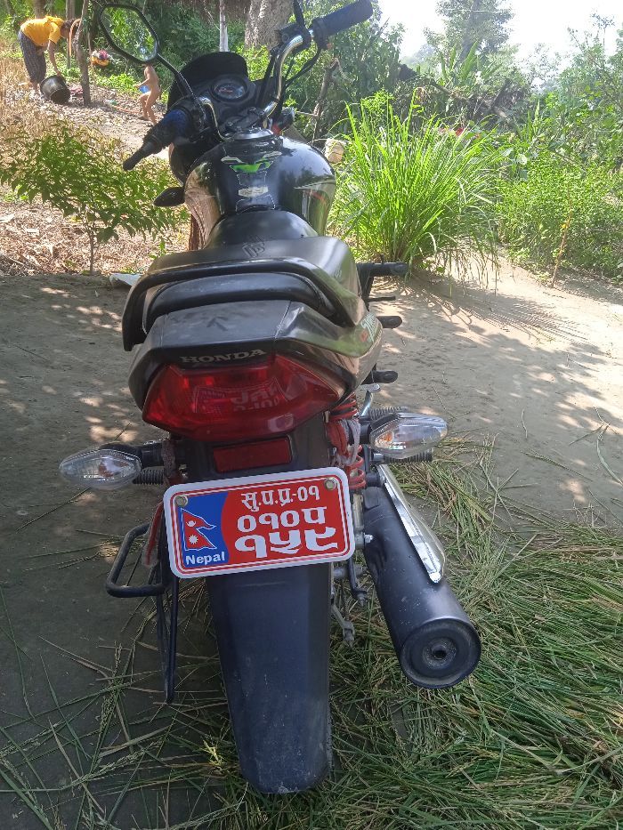 Used 2020 Honda Shine bike for sale in Kailali - Image 3 of 3