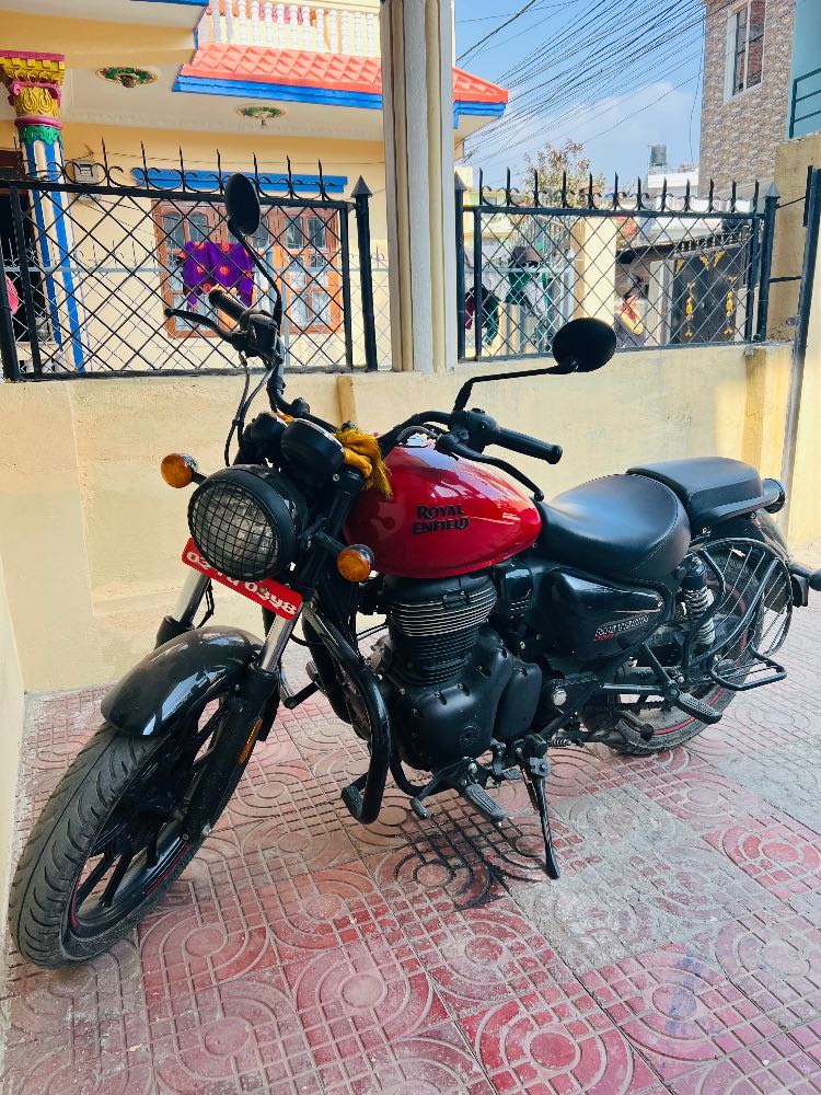 Used 2020 Royal Enfield Classic 350 bike for sale in Kathmandu - Image 3 of 4