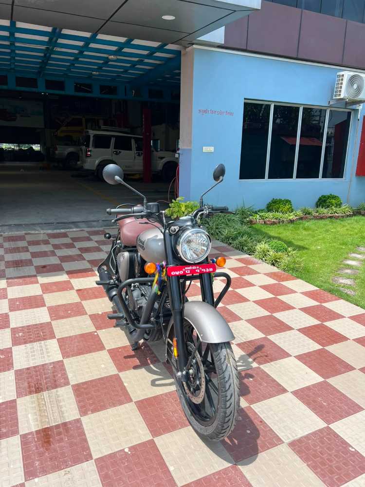 Used 2024 Royal Enfield Classic 350 for sale in Biratnagar - Rs.475,000