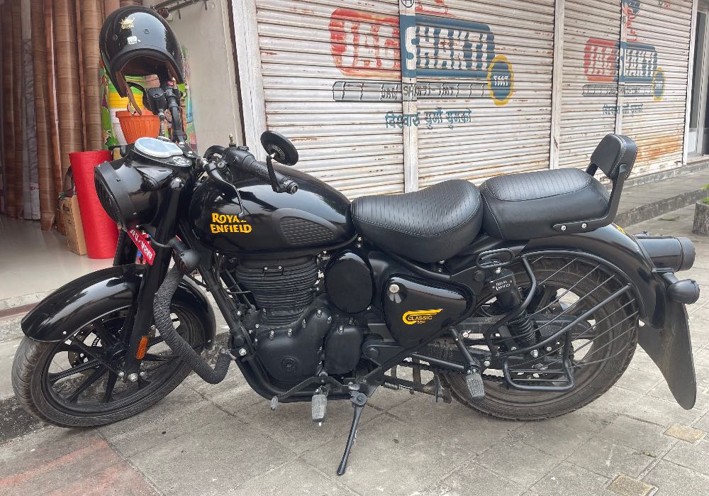 Used 0 Royal Enfield Classic 350 bike for sale in Bharatpur - Image 4 of 4