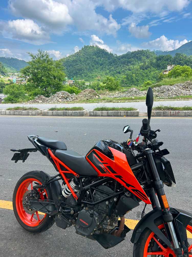 Used 2022 KTM Duke 200 bike for sale in Pokhara - Image 5 of 6