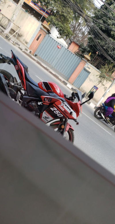 Used 2017 Honda CBR 250R bike for sale in Kathmandu - Image 2 of 2