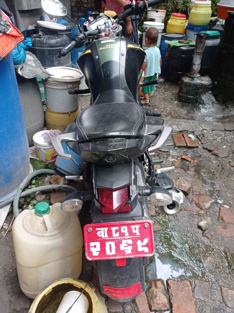 Used 2016 Yamaha FZS 25 bike for sale in Kathmandu - Image 2 of 2