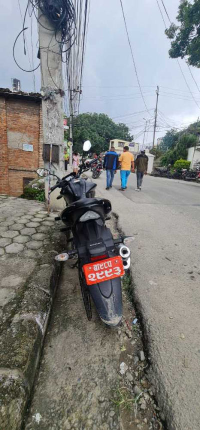 Used 2018 Suzuki Gixxer 150 bike for sale in Kathmandu - Image 3 of 3