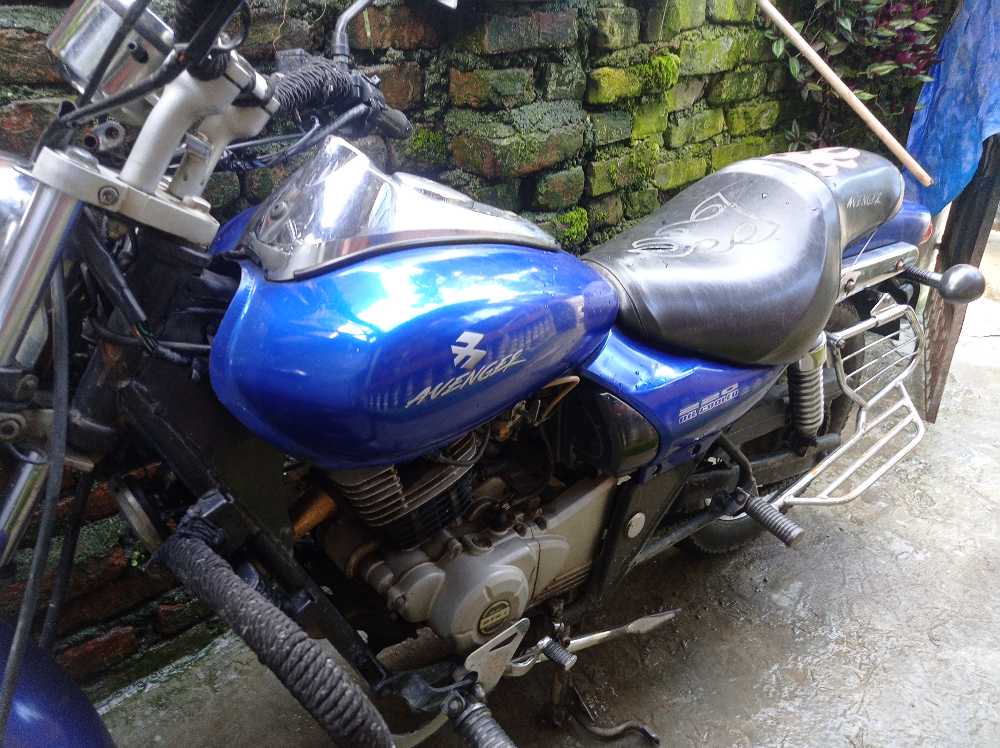Used 2011 Bajaj Avenger 220 bike for sale in Biratnagar - Image 3 of 3
