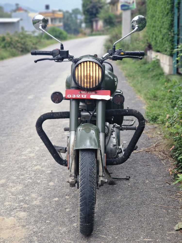 Used 2021 Royal Enfield Bullet 350 bike for sale in Kathmandu - Image 2 of 2