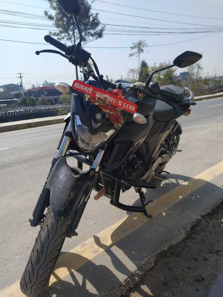 Used 2020 Yamaha FZS 25 bike for sale in Kathmandu - Image 3 of 3