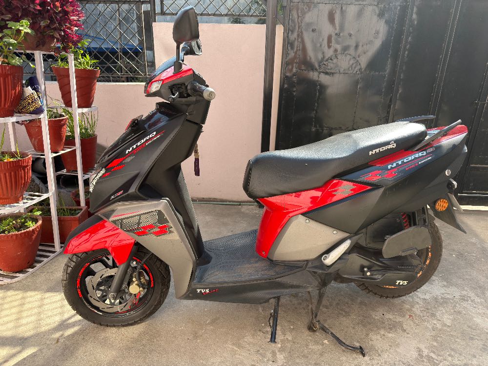 Used 2021 TVS NTORQ 125 bike for sale in Kathmandu - Image 4 of 4