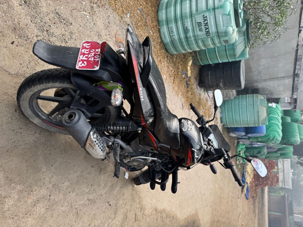 Used 2021 Bajaj Plusar 150 bike for sale in Biratnagar - Image 4 of 9