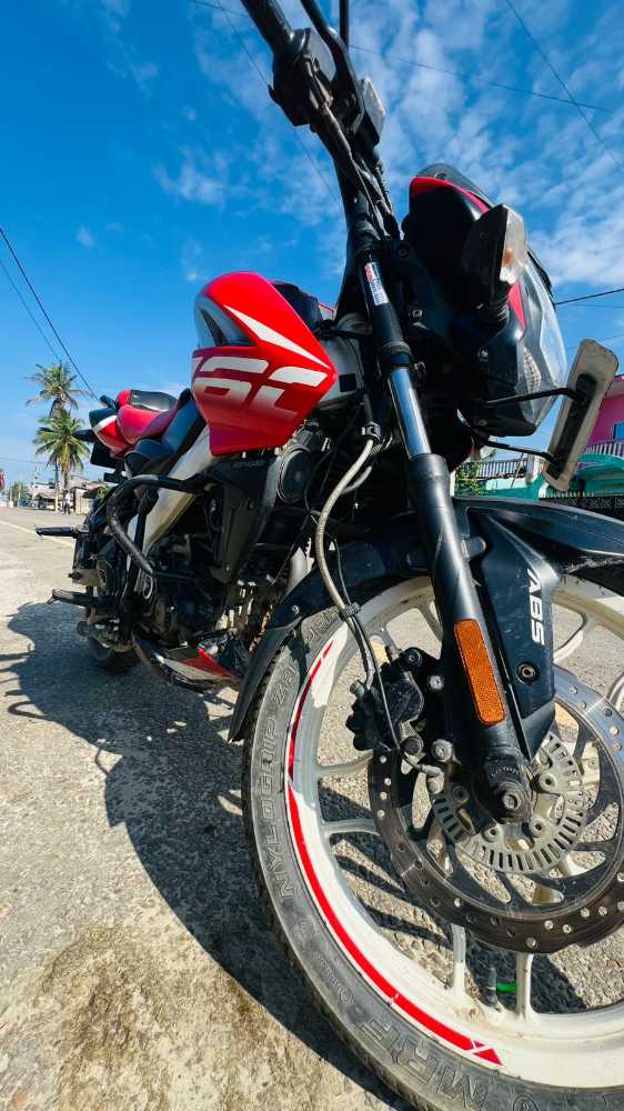 Used 2023 Bajaj NS 160 bike for sale in Saptari - Image 6 of 6