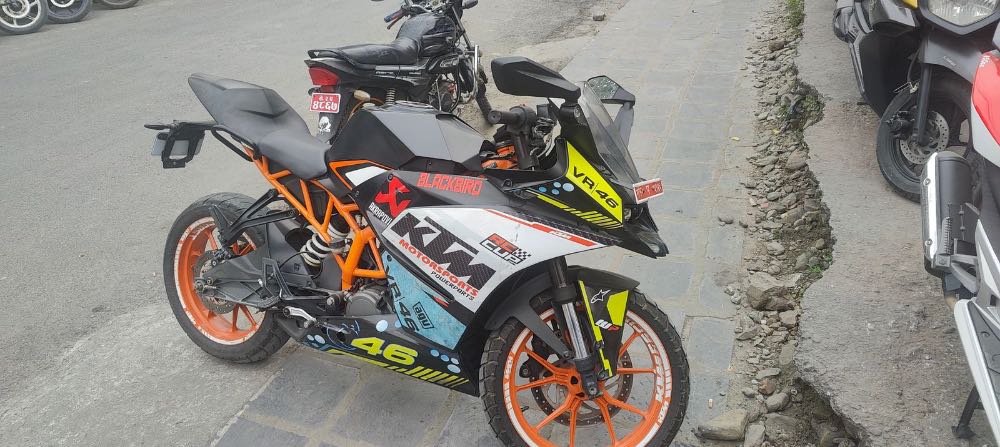 Used 2016 KTM RC 200 bike for sale in Pokhara - Image 1 of 2