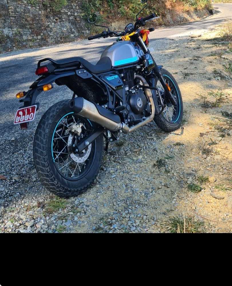 Used 2023 Royal Enfield Himalayan for sale in Bharatpur - Rs.550,000