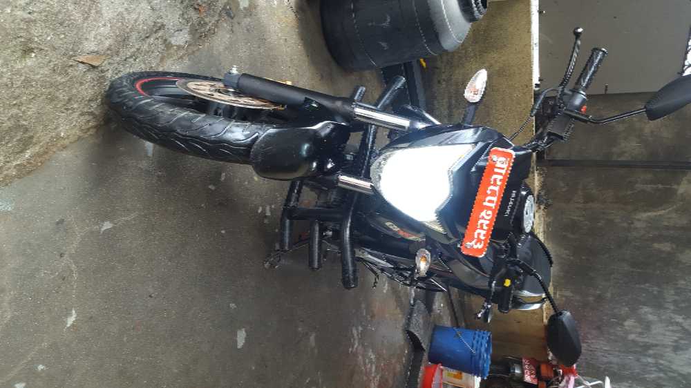 Used 2018 Suzuki Gixxer 150 bike for sale in Kathmandu - Image 2 of 3