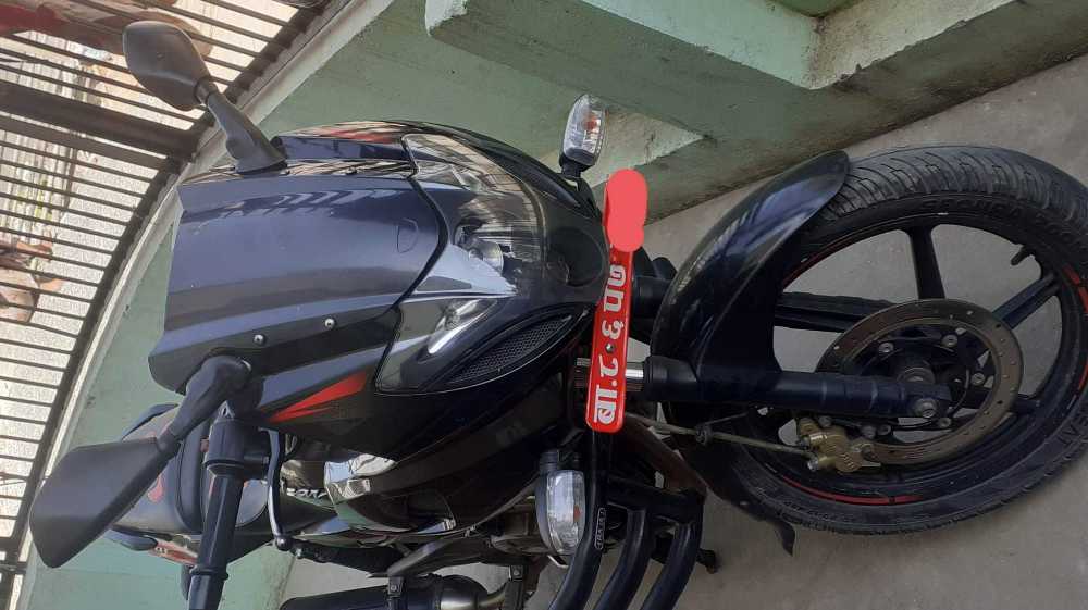 Used 2017 Bajaj Plusar 220 bike for sale in Bhaktapur - Image 1 of 2