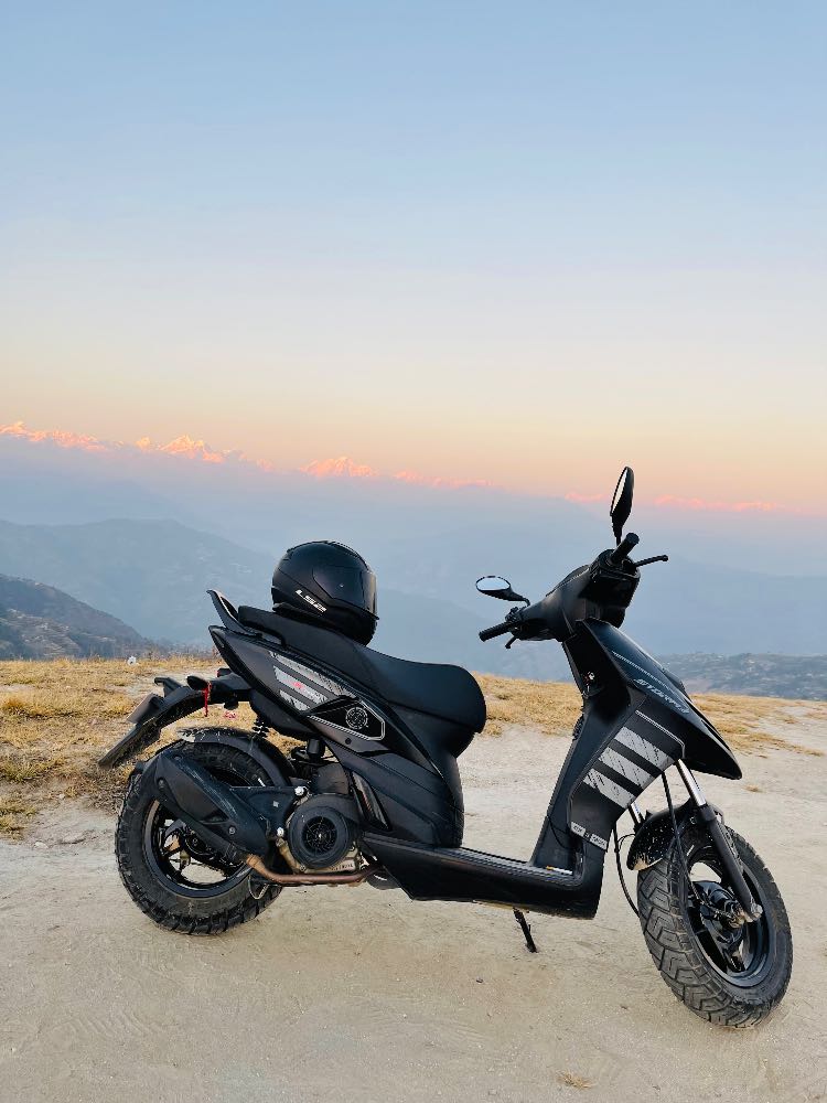 Used 2022 Aprilia Storm 125 bike for sale in Kathmandu - Image 2 of 6