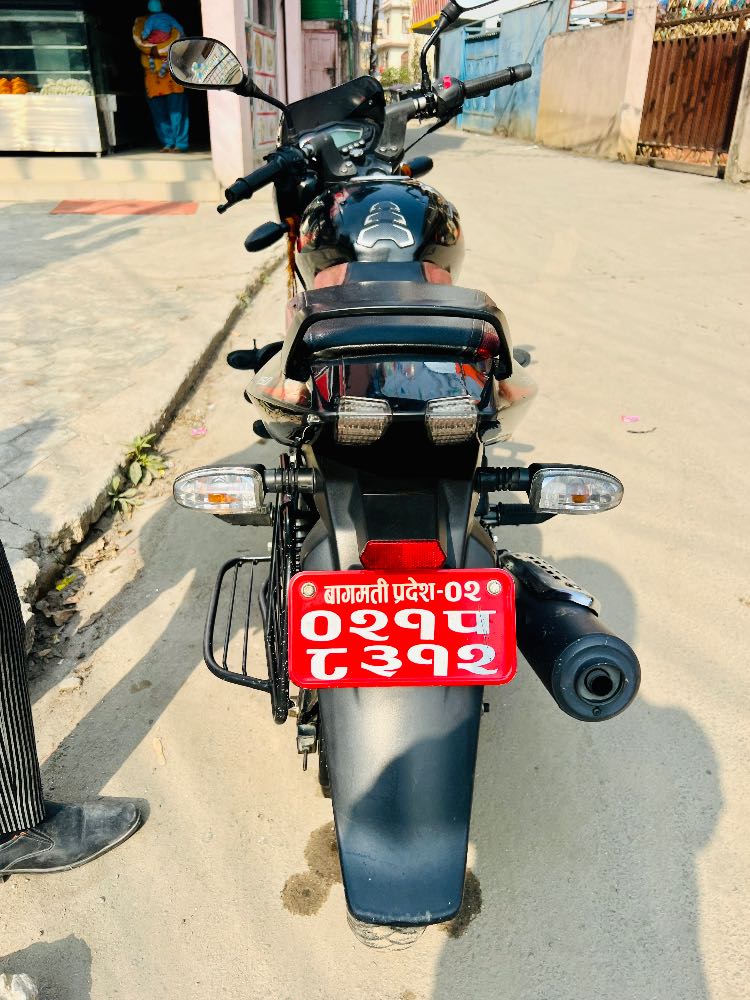 Used 2020 Bajaj Plusar 150 bike for sale in Kathmandu - Image 4 of 6