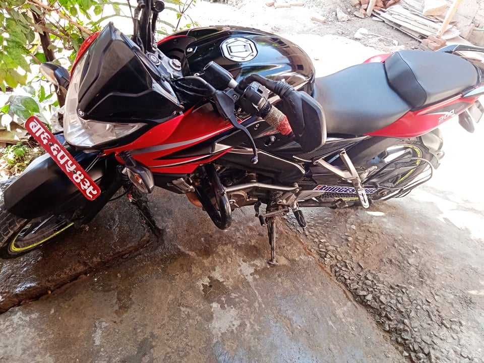 Used 2014 Bajaj NS 200 bike for sale in Kathmandu - Image 1 of 2
