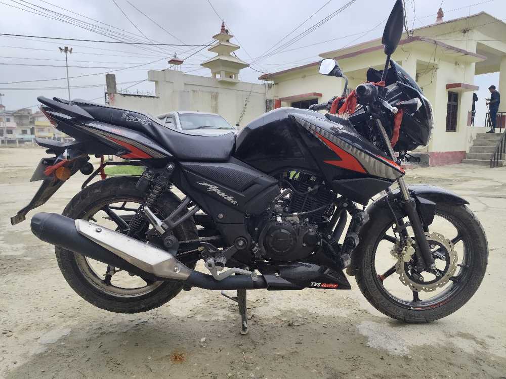 Used 2025 TVS Apache RTR 160 for sale in Sarlahi - Rs.250,000