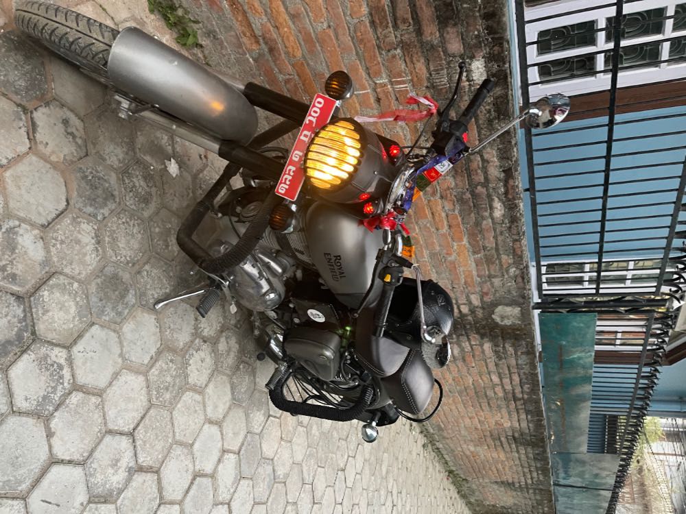 Used 2019 Royal Enfield Classic 350 bike for sale in Kathmandu - Image 2 of 4
