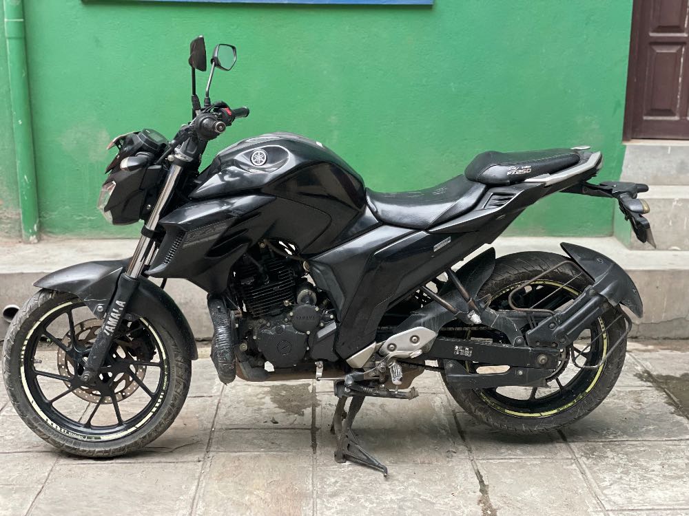 Used 2017 Yamaha FZ 25 bike for sale in Kathmandu - Image 4 of 4