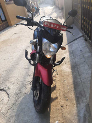 Used 2014 Yamaha FZS bike for sale in Kathmandu - Image 3 of 4