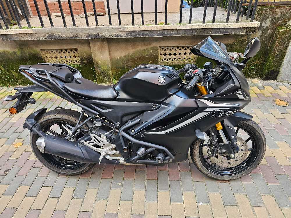 Used 2023 Yamaha R15 bike for sale in Kathmandu - Image 6 of 6