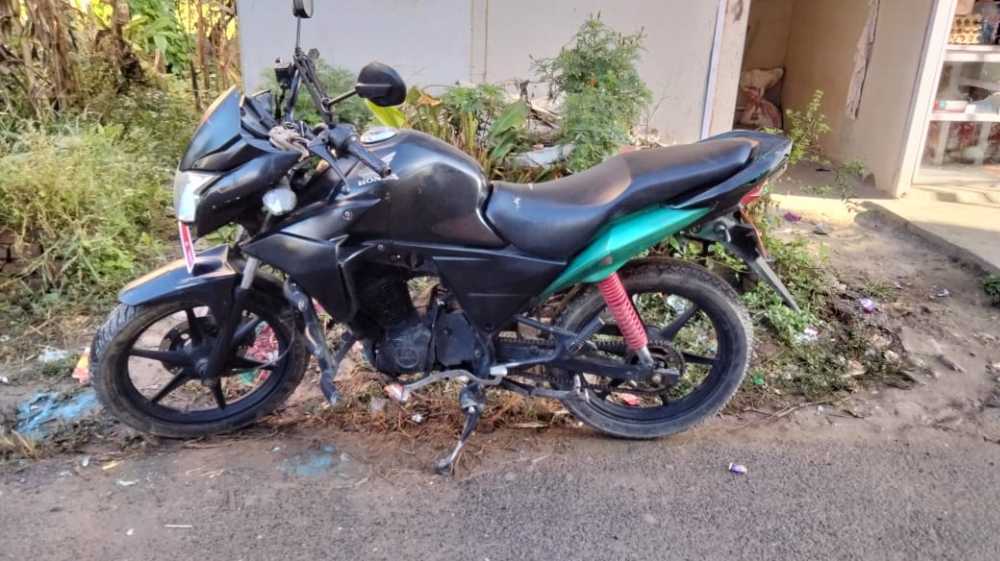 Used 2011 Honda CD 110 Dream bike for sale in Kathmandu - Image 3 of 4
