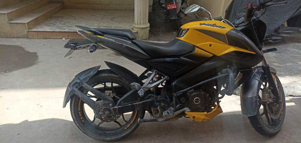 Used 2019 Bajaj Plusar 150 bike for sale in Kathmandu - Image 1 of 1