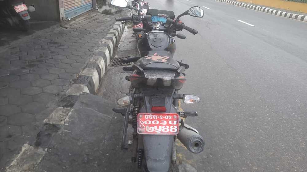 Used 2018 Bajaj Plusar 150 bike for sale in Kathmandu - Image 3 of 4