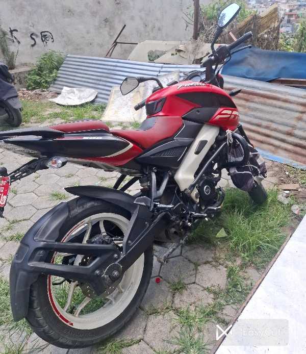 Used 2022 Bajaj NS 200 bike for sale in Kathmandu - Image 5 of 7