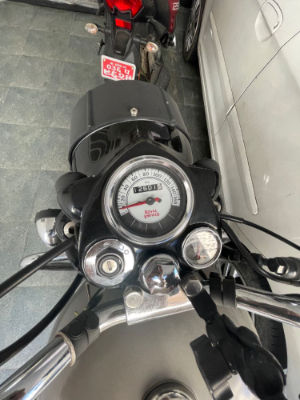 Used 2020 Royal Enfield Classic 350 bike for sale in Kathmandu - Image 3 of 3