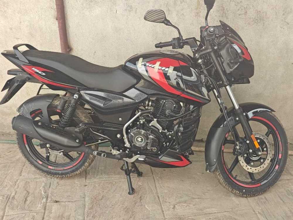 Used 0 Bajaj Plusar 150 for sale in Kathmandu - Rs.335,000