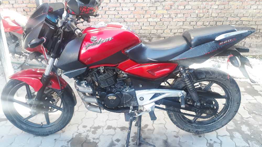 Used 2010 Bajaj Plusar 220 bike for sale in Kathmandu - Image 1 of 1