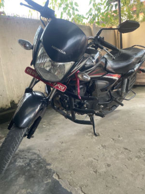 Used 2016 Honda Shine bike for sale in Parasi - Image 1 of 2