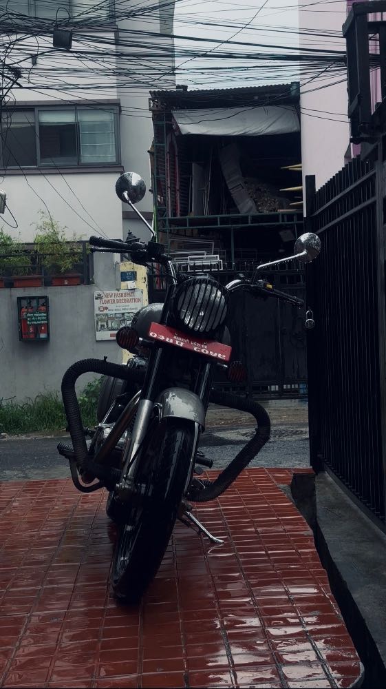 Used 2021 Royal Enfield Classic 350 for sale in Kathmandu - Rs.500,000