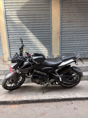 Used 2018 Bajaj Plusar 150 bike for sale in Kathmandu - Image 2 of 3