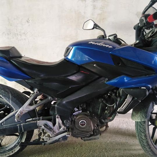 Used 2015 Bajaj Pulsar 200 AS bike for sale in Dharan - Image 2 of 5