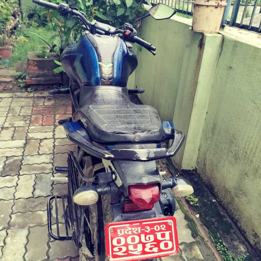 Used 2019 Yamaha FZS bike for sale in Kathmandu - Image 3 of 3