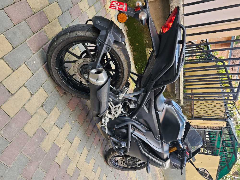 Used 2023 Yamaha R15 bike for sale in Kathmandu - Image 3 of 6