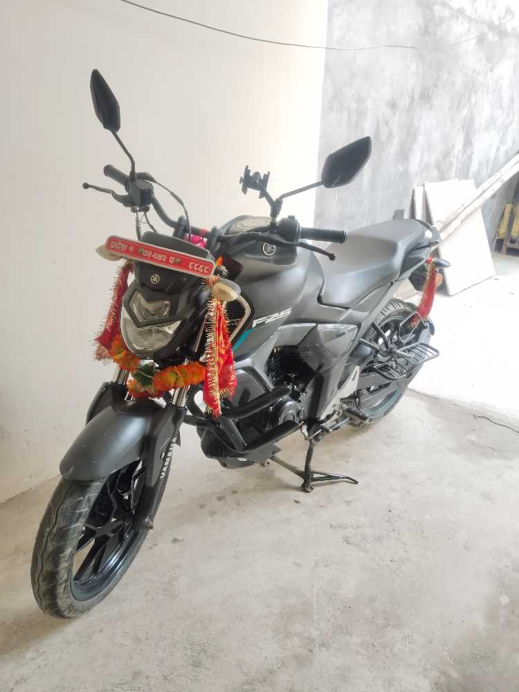 Used 2020 Yamaha FZS bike for sale in Biratnagar - Image 2 of 4