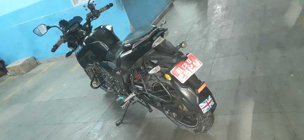 Used 2015 TVS Apache RTR 160 bike for sale in Kathmandu - Image 6 of 8