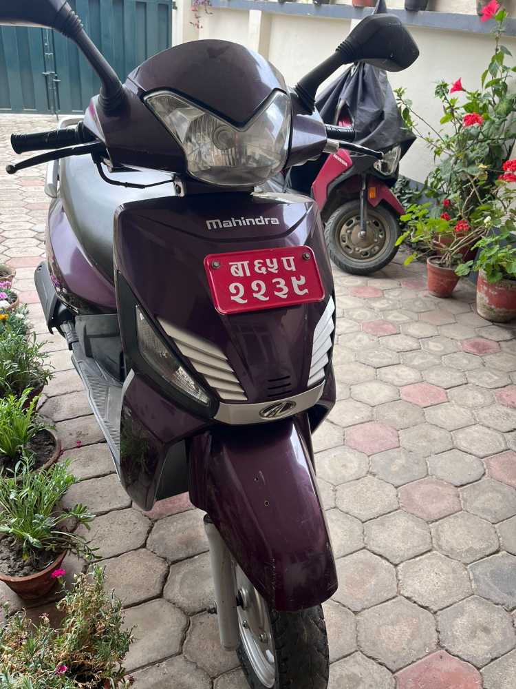 Used 2014 Mahindra Gusto bike for sale in Kathmandu - Image 2 of 3