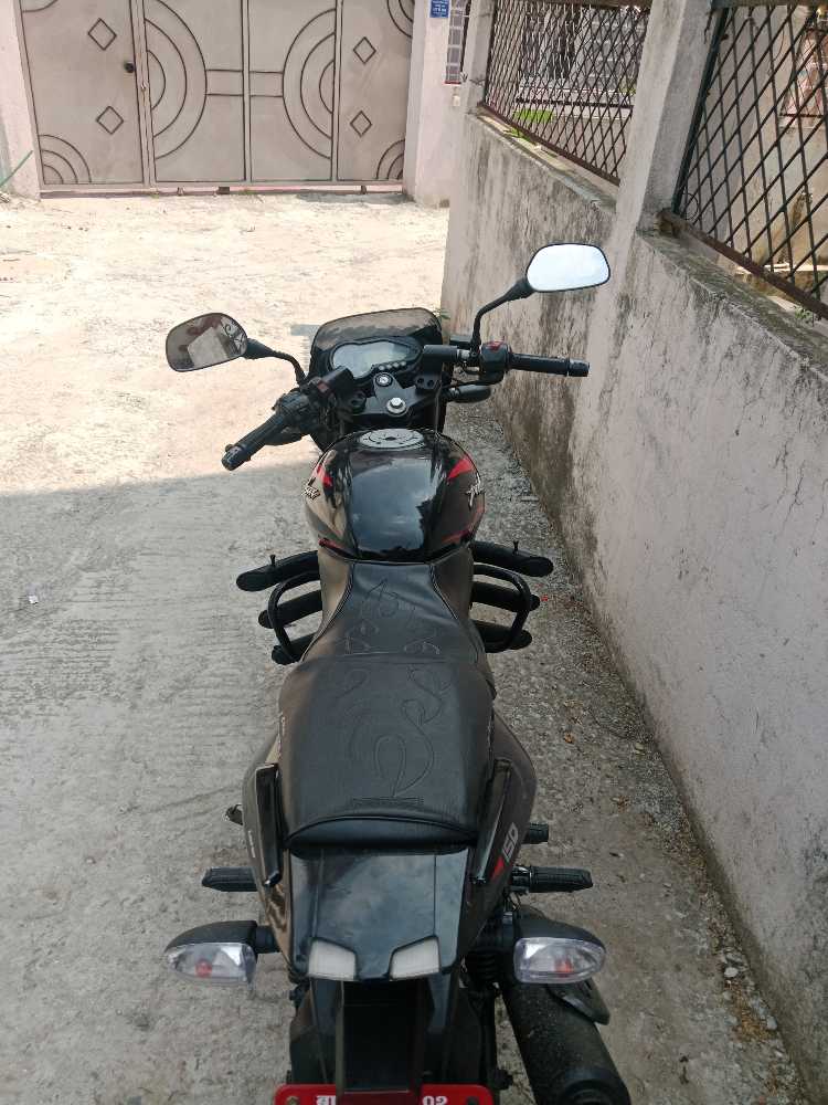 Used 2020 Bajaj Plusar 150 bike for sale in Kathmandu - Image 2 of 7