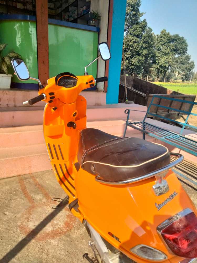 Used 2018 Vespa SXL 125 bike for sale in Butwal - Image 1 of 2