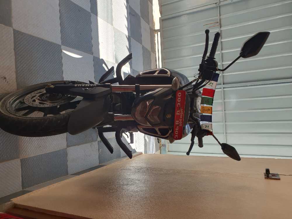 Used 2019 Yamaha FZ bike for sale in Kathmandu - Image 2 of 2