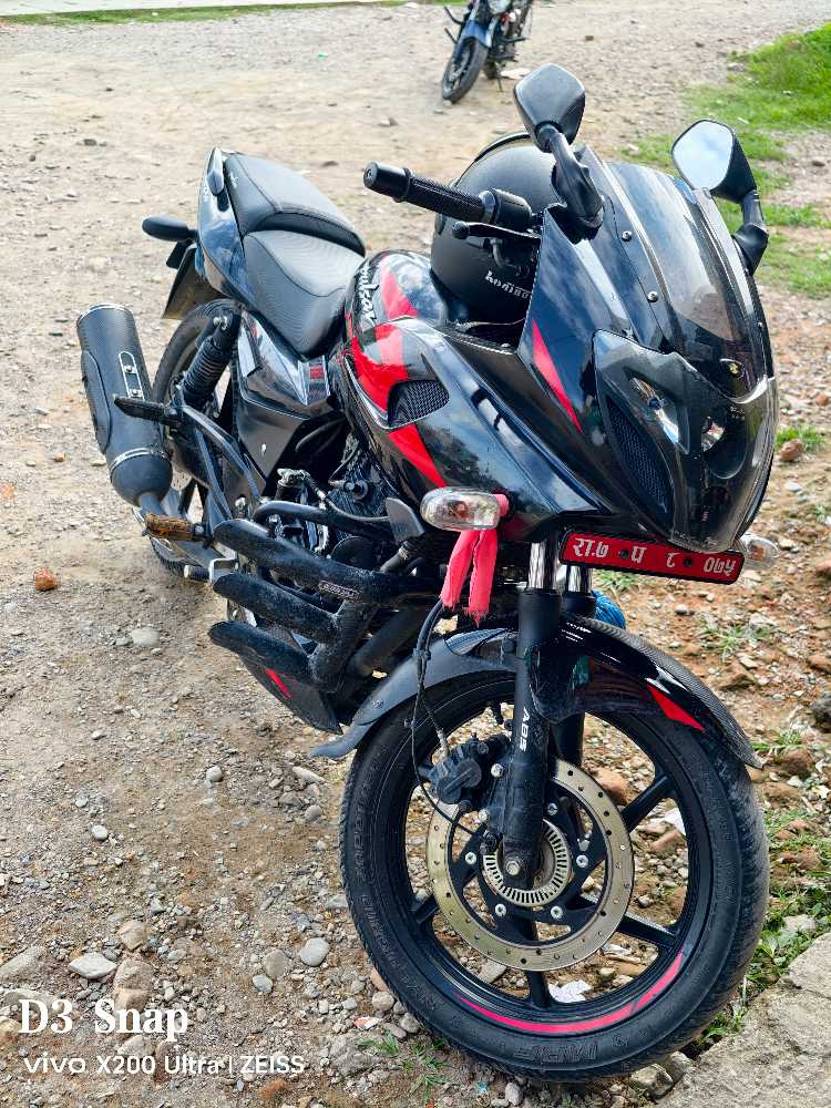 Used 2022 Bajaj Plusar 220 bike for sale in Dang Deukhuri, - Image 1 of 1