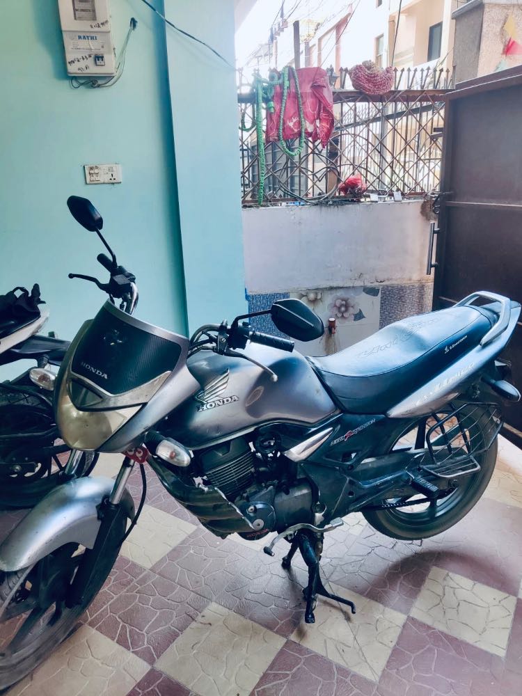 Used 2011 Honda Unicorn for sale in Kathmandu - Rs.65,000