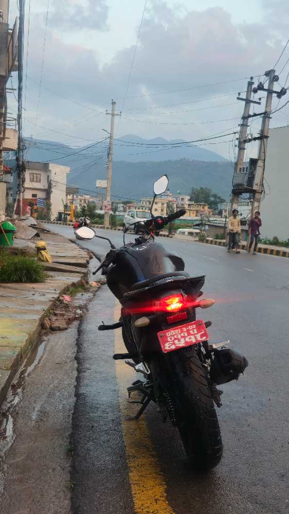 Used 2019 Yamaha FZ bike for sale in Bhaktapur - Image 2 of 4